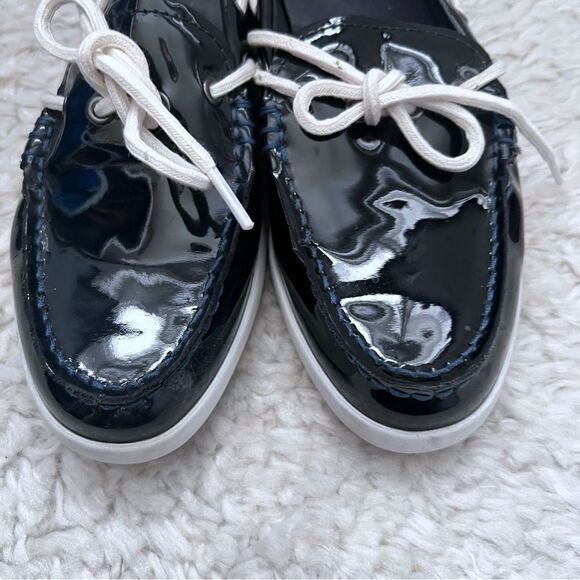 COLE HAAN WOMENS NANTUCKET CAMP MOCASSIN NAVY PATENT BOAT LOAFERS SHOES SZ 9 - Picture 5 of 8